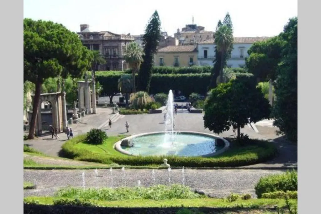 Casa Vacanze A Pochi Passi Da Villa Bellini Catania