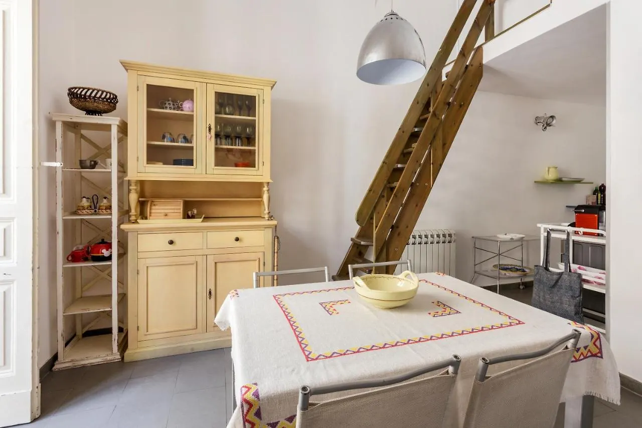 Casa Vacanze A Pochi Passi Da Villa Bellini Catania Italy