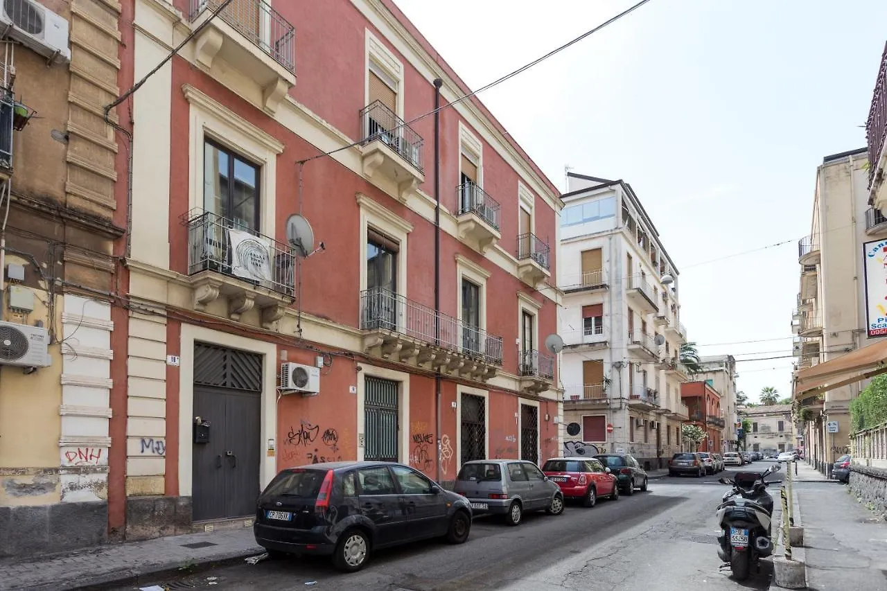 Casa Vacanze A Pochi Passi Da Villa Bellini Catania 0*,  Italy